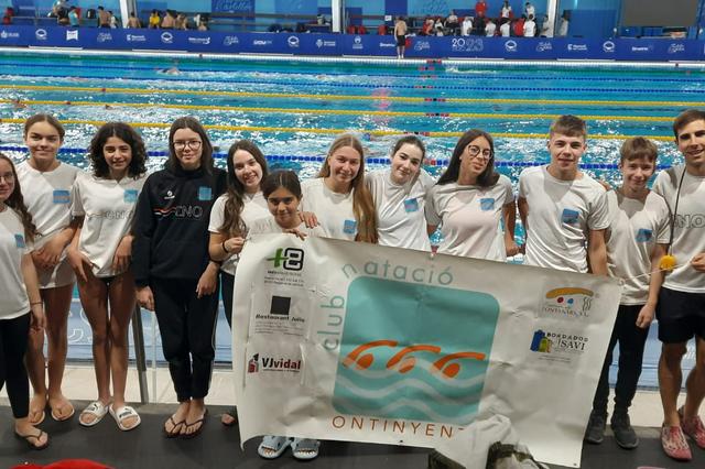 Amplia representación del Club Natació Ontinyent en Castellón