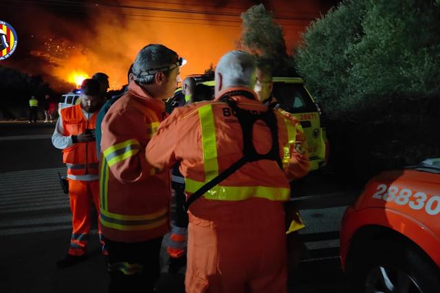 Continua la lluita contra el foc