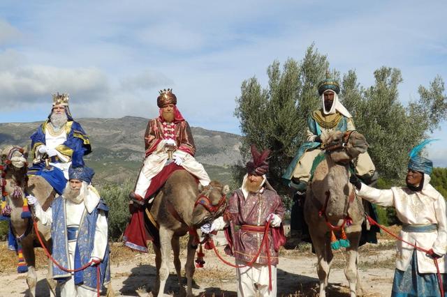 Los Reyes Magos emprenden su camino hacia Ontinyent