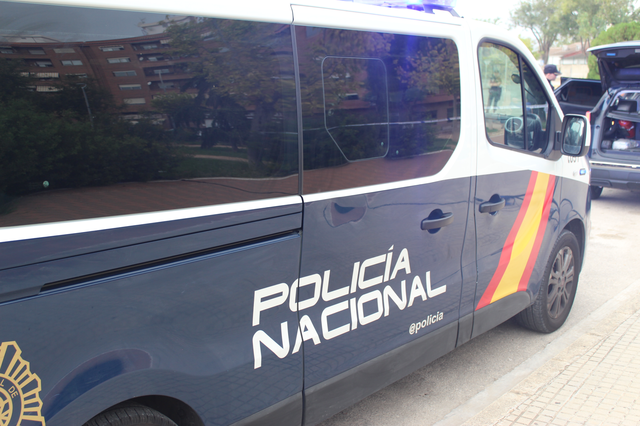 La Policía Nacional detiene a un hombre tras atracar un hotel y una gasolinera