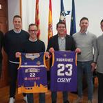 Ontibasket celebra la Copa i visita l’Ajuntament d’Ontinyent