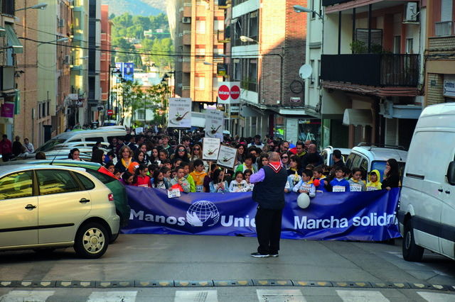 Mans Unides Ontinyent celebra la Carrera Solidària 2023