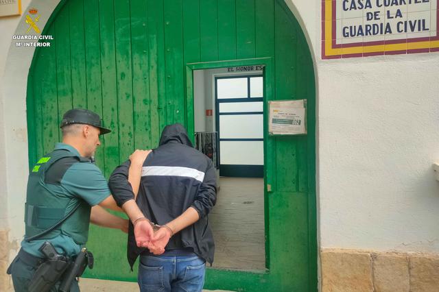 Detenido en Albaida por circular con 2 kg de marihuana