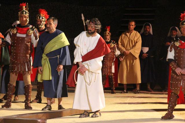 El Pas de l'Hort llena la plaza de toros de Bocairent