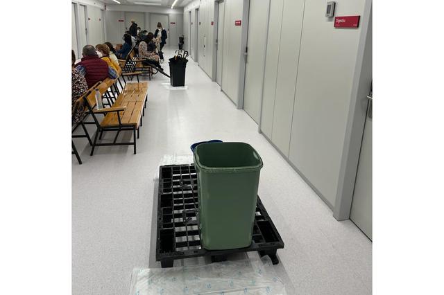 Goteras en el nuevo hospital de Ontinyent