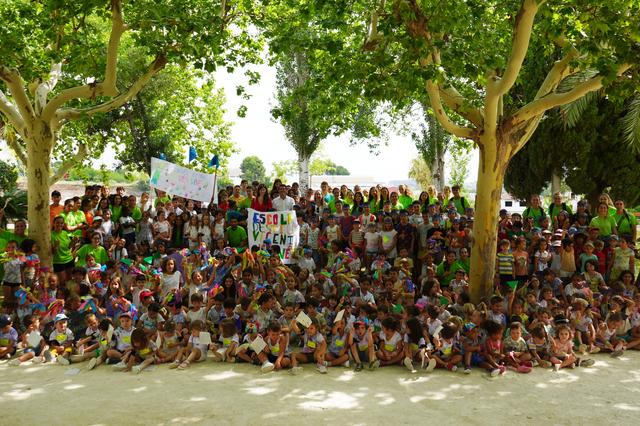 L’alumnat de les Escoles d'Estiu d'Ontinyent gaudeix d’una jornada de convivència a la Glorieta