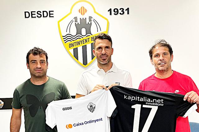 Nico Cabanes, Bonet y Cristian Martínez, primeras renovaciones del Ontinyent 1931