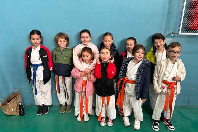 El club Dojo Kurobi aconseguix bons resultats en el Torneig nadalenc de Karate 