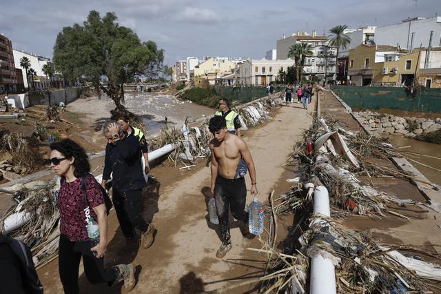 Rotary Club Ontinyent dona 1.000 € a los damnificados por la DANA