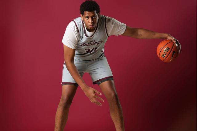 El Ontinyent CB ficha a Sander Tavares, hermano del jugador del Real Madrid