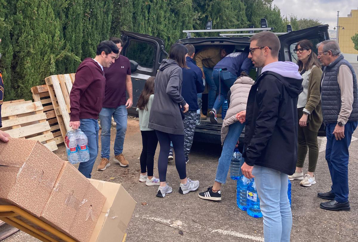 Recepción de alimentos para los damnificados por la DANA