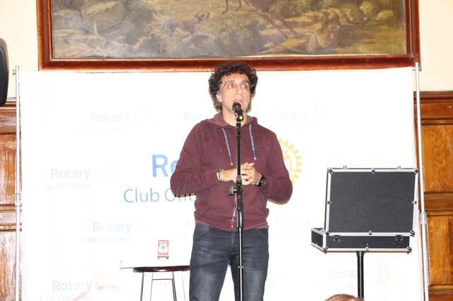 Jesús Manzano llena el Círculo Industrial de Ontinyent