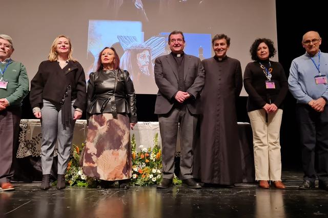 Més de 350 persones assisteixen a la XV Trobada Interdiocesana de Confraries a Ontinyent