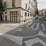 No cedeix el pas i colpeja a diversos cotxes a Ontinyent