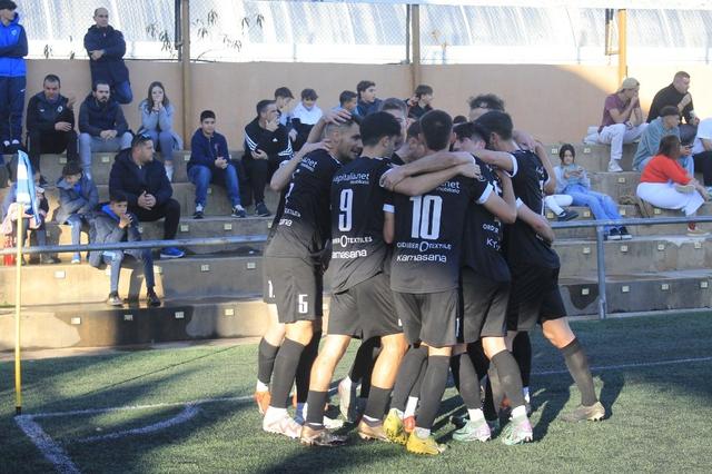 El Ontinyent 1931 impone su ley en Gandía