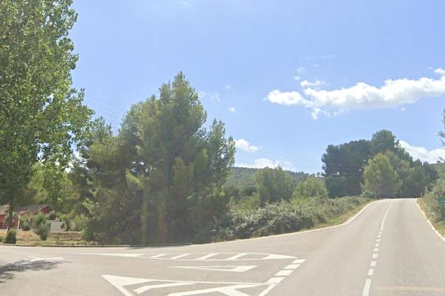 Ontinyent renova i amplia l’enllumenat de la zona de l'estació