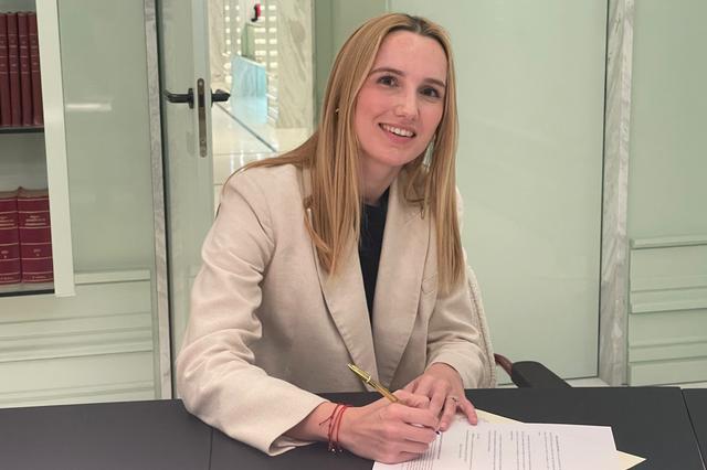 Alejandra López Marco, nueva notaria de Castelló de Rugat