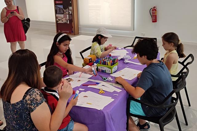 Ontinyent ofrece talleres didácticos gratuitos en el Museo del Textil