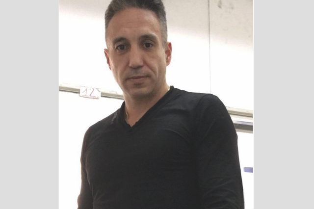 L'ontinyentí que es va salvar de l'incendi de Campanar perd la vida en una accident de moto