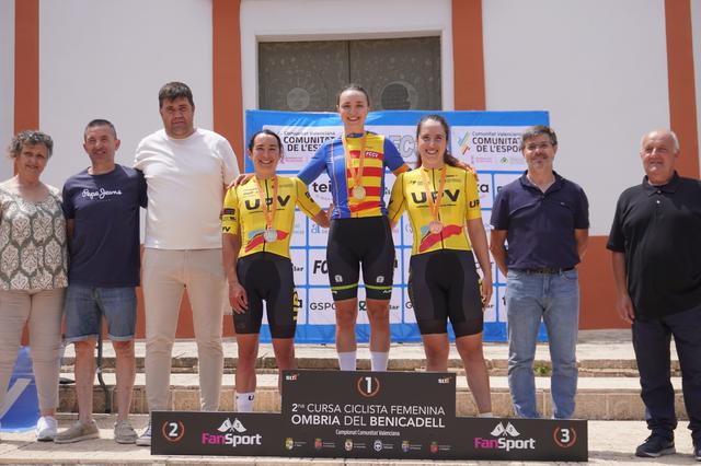 Sofía Rodríguez, doble campiona autonòmica en ruta i en gravel