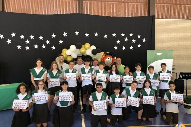 Graduaciones de Infantil y Primaria en el colegio Santa María de Ontinyent