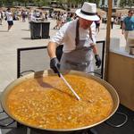 Toni Prieto cocina en Valencia un arroz de embutido de Ontinyent y calabaza 