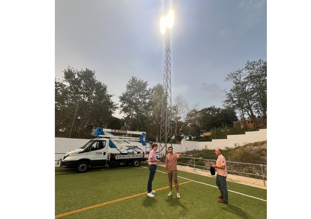 Nueva iluminación del campo de futbol de Bocairent