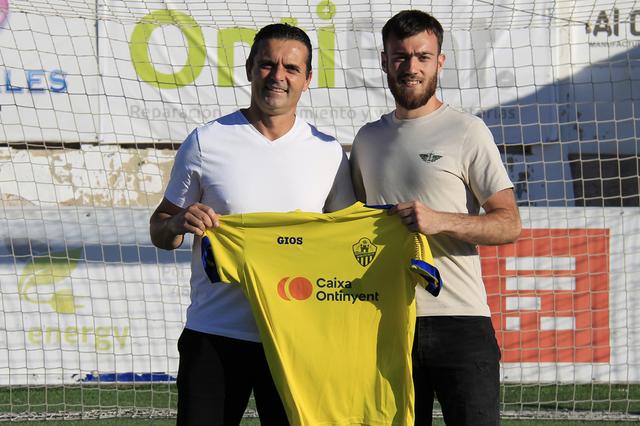 El Ontinyent incorpora un portero de 2ª RFEF, Cristian Leganés