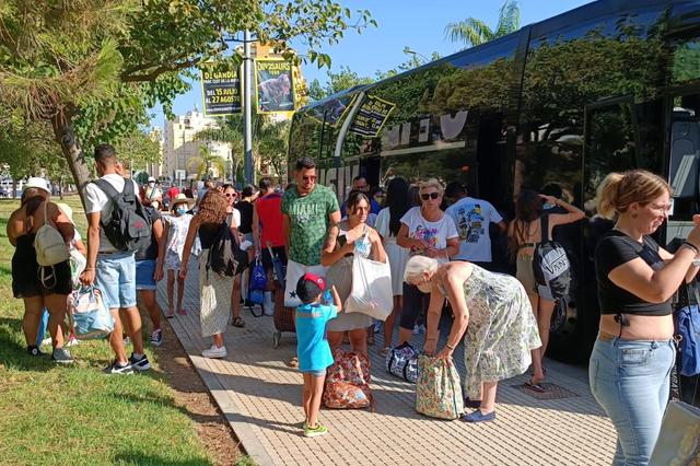 El bus des d’Ontinyent a la platja esgota les places ofertades