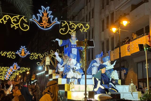 Los Reyes Magos llenan de ilusión Ontinyent