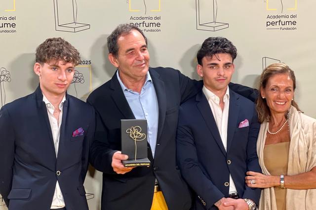 Vila Hermanos Cerería triomfa en els “Óscar del Perfum”