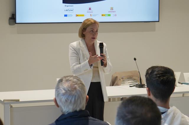 Ontinyent inicia un programa de Transformació Digital amb IA per a pimes 