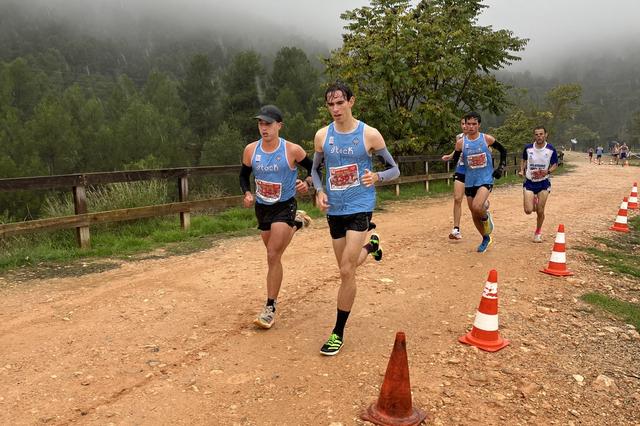 Els atletes del CAVA Ontinyent aconseguixen 12 pòdiums en el cross d'Alcoi 