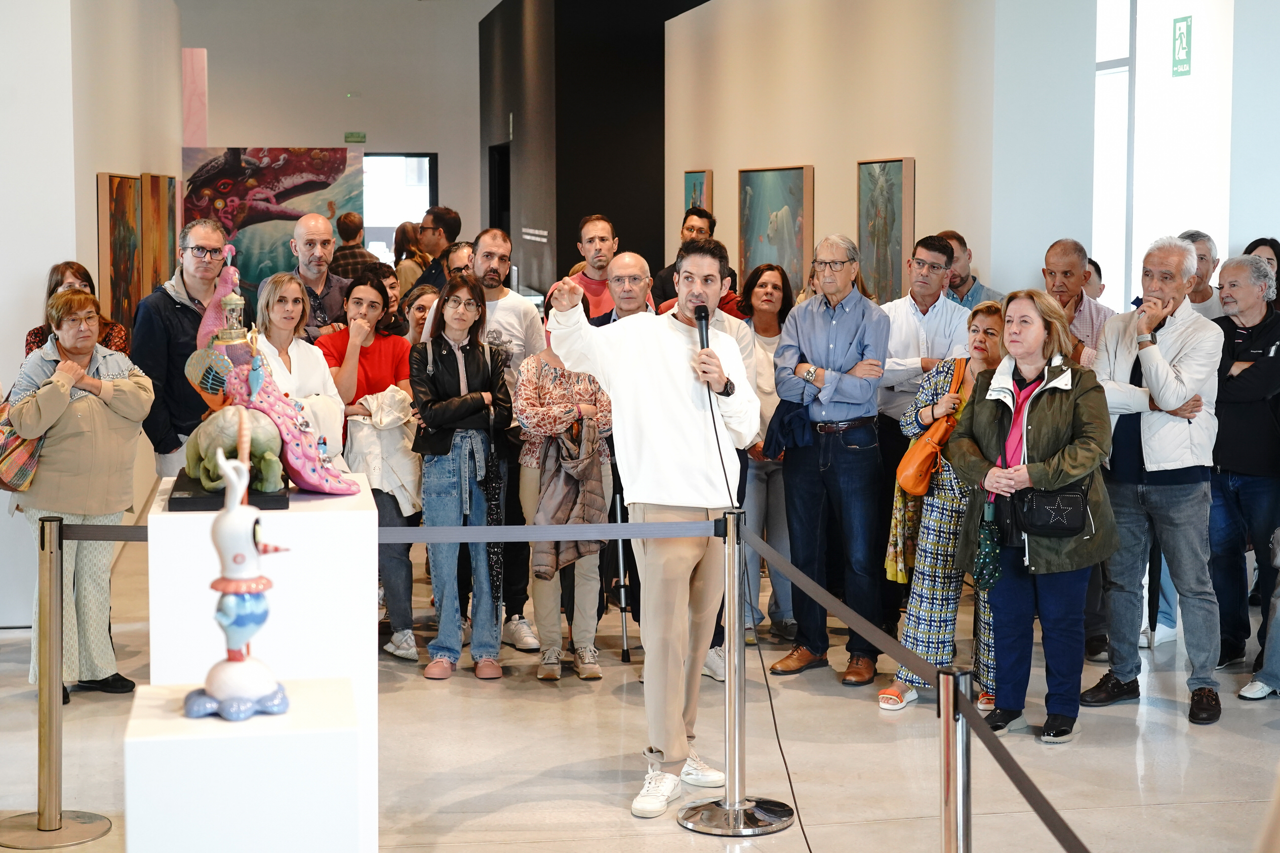 Dulk durante la clausura de la exposición
