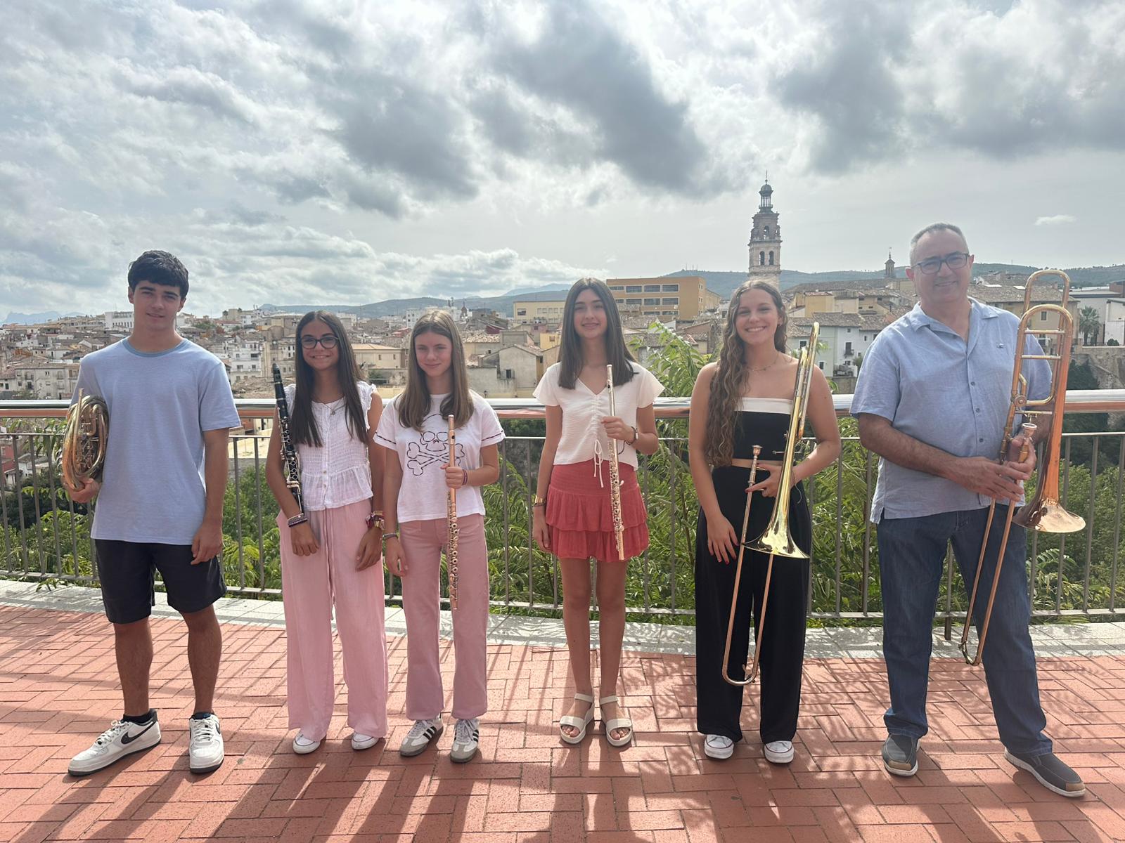 Els nous músics de l'Agrupació Musical d'Ontinyent