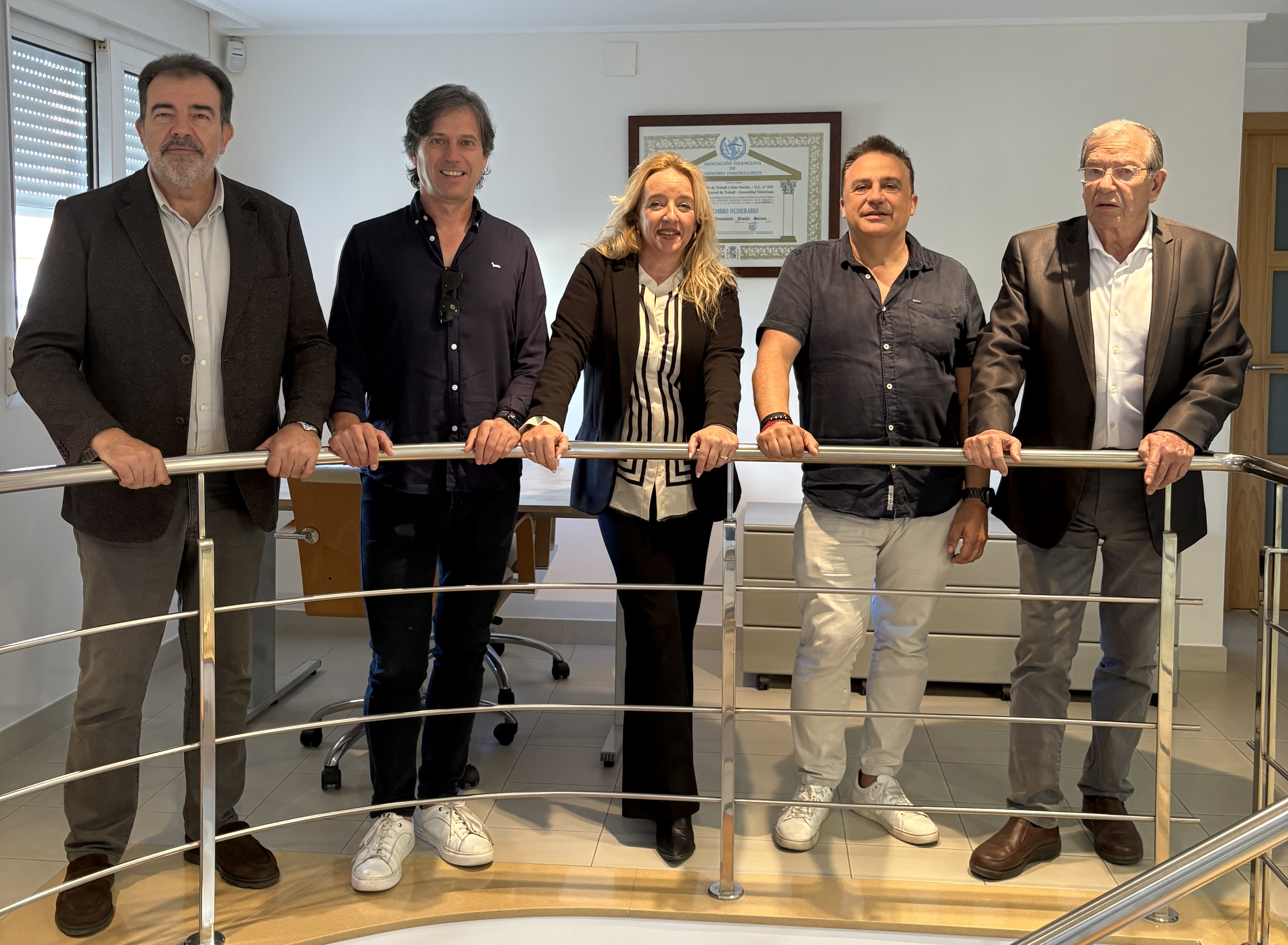 Representantes de Ad Libitum y de Seguros Francés