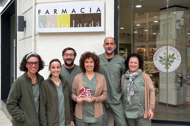 La Farmàcia Adelia Jordá d'Ontinyent rep el premi d'innovador digital