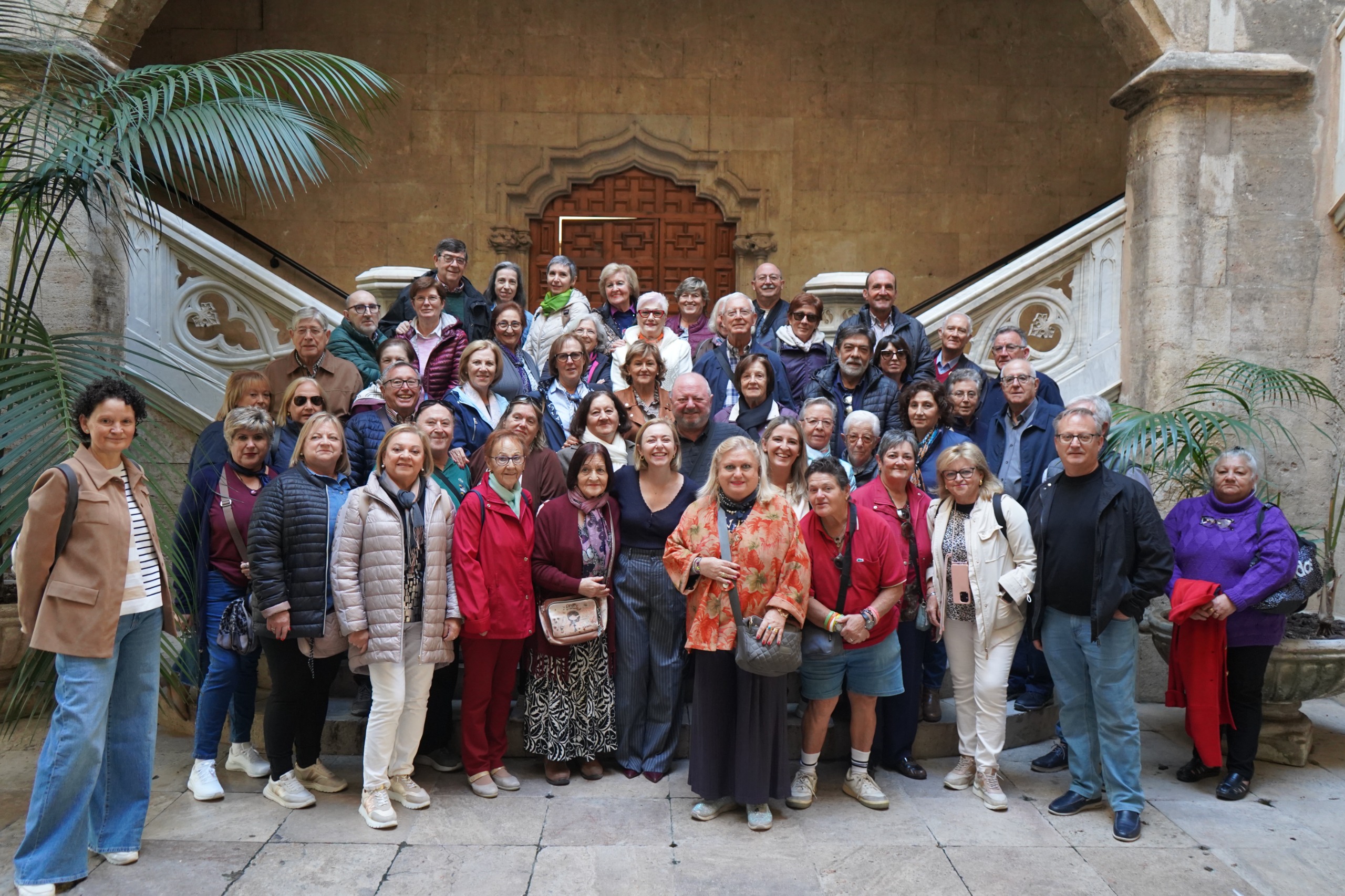 Visita d'ontinyentins a la Diputació