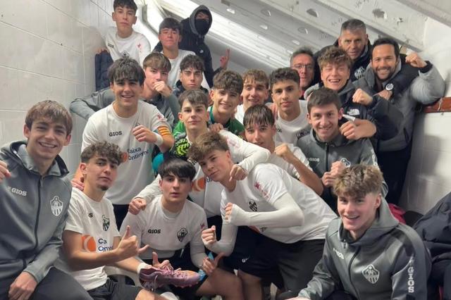 El Juvenil del Ontinyent 1931 CF lidera con autoridad la Primera FFCV