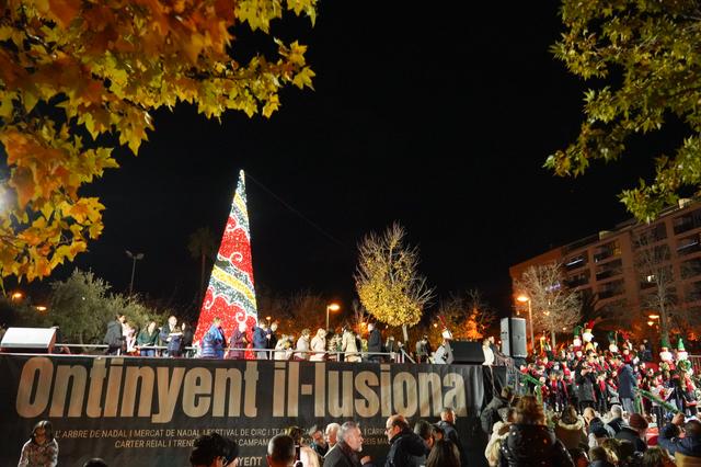 Ontinyent ajorna la inauguració del Mercat de Nadal al 19 de desembre 