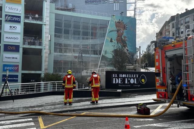 Incendio en el "El Rovellet de l'ou", en el CC El Teler de Ontinyent