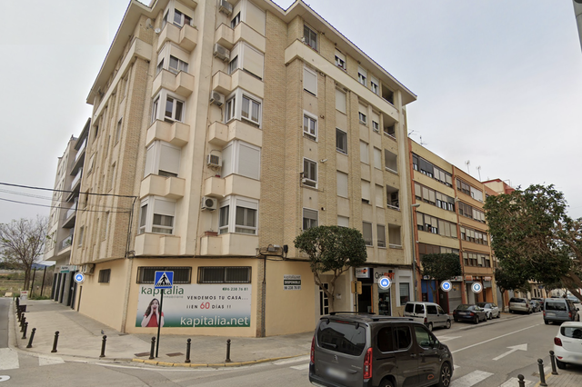Rescatan a cinco personas encerradas en un ascensor en Ontinyent