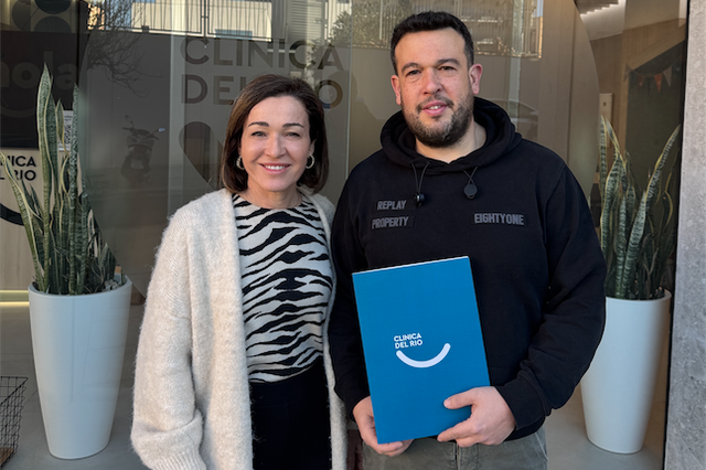 L'Agrupació Musical Ontinyent i Clínica del Río firmen un acord de col·laboració