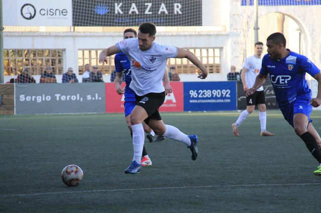 El Ontinyent cae ante el Castellonense