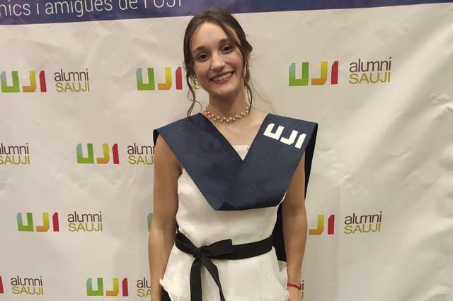 La ontinyentina Andrea Mollá, premio extraordinario de final de grado