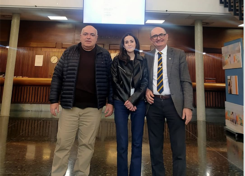  Lara Avetisyan, con profesorado del Jaume I