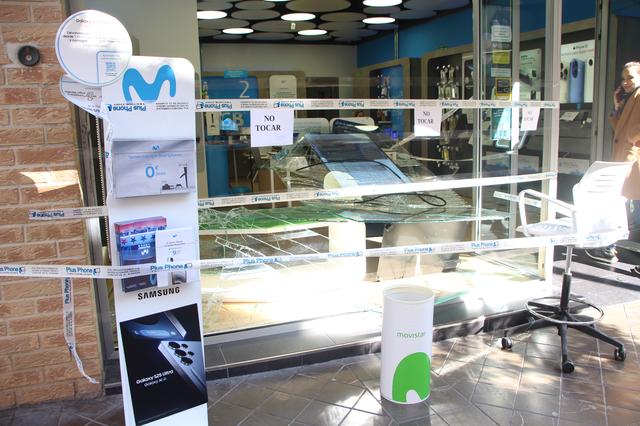 Entren a robar en una tenda de telefonia d'Ontinyent