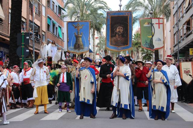 Entre els Moros i Cristians i la Setmana Santa 