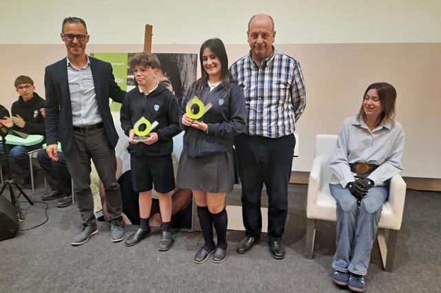 Ontinyent inicia la XI Setmana Pedagògica amb l'entrega dels Premis Pablo Corbellas