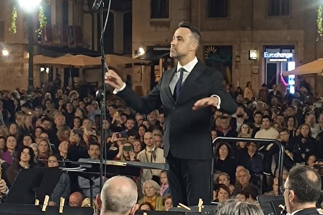 Saül Gómez dirige el Concierto en honor a la Mare de Déu